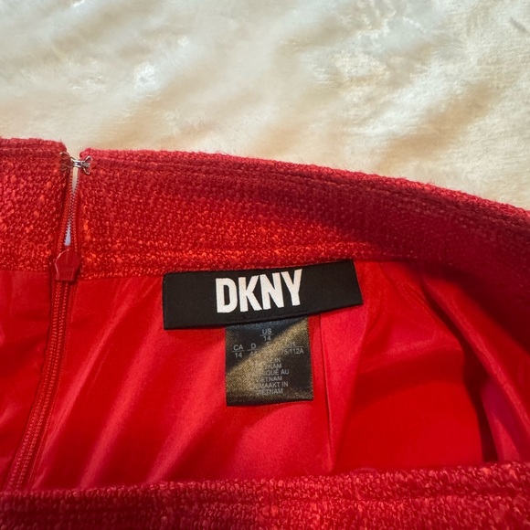 DKNY Scarlet Red Skirt size 14 NWOT - Picture 5 of 6